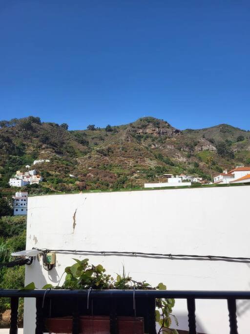 Casa En Teror Centrica Turismo De Ciudad Y Bosques Apartman Kültér fotó